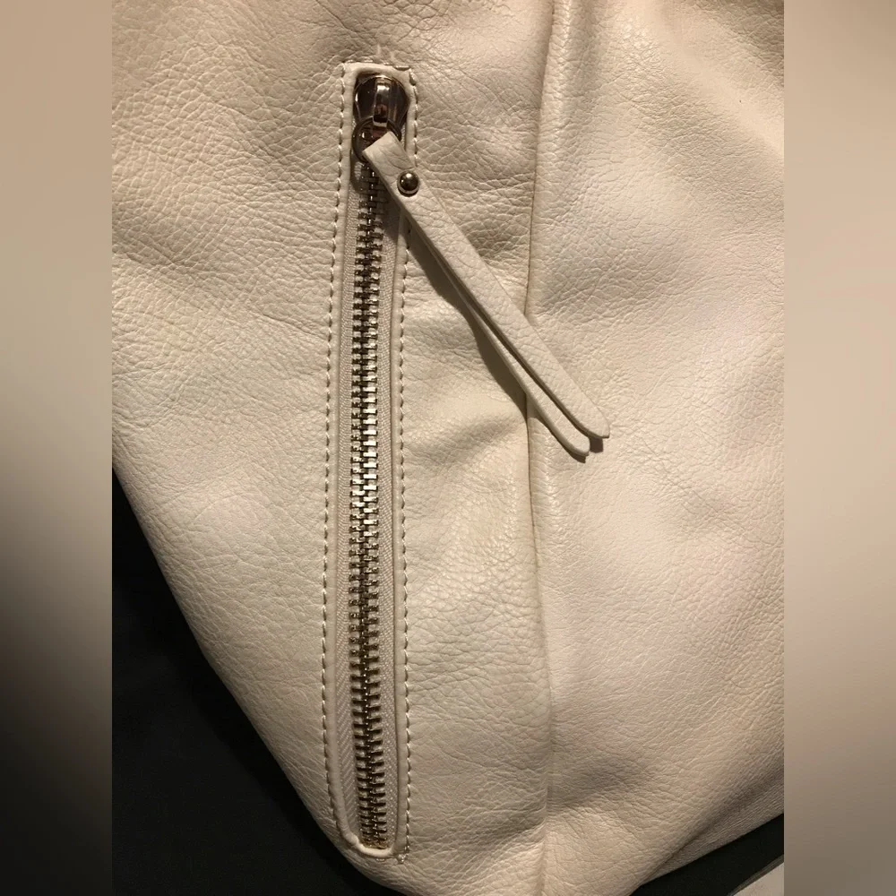 Vintage Womens URBAN EXPRESSIONS Hobo Shoulder Bag Limited VEGAN Tote Kors Coach